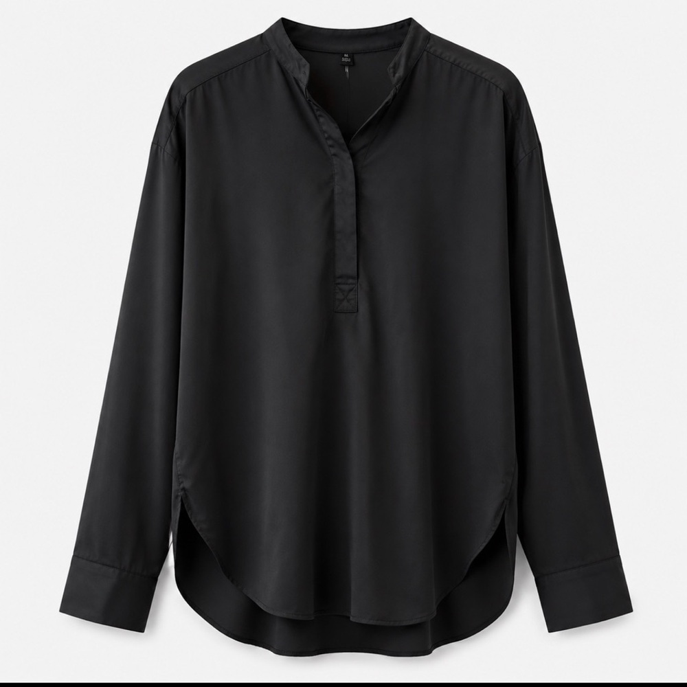 Banana Republic Button Up Size Med BNWT